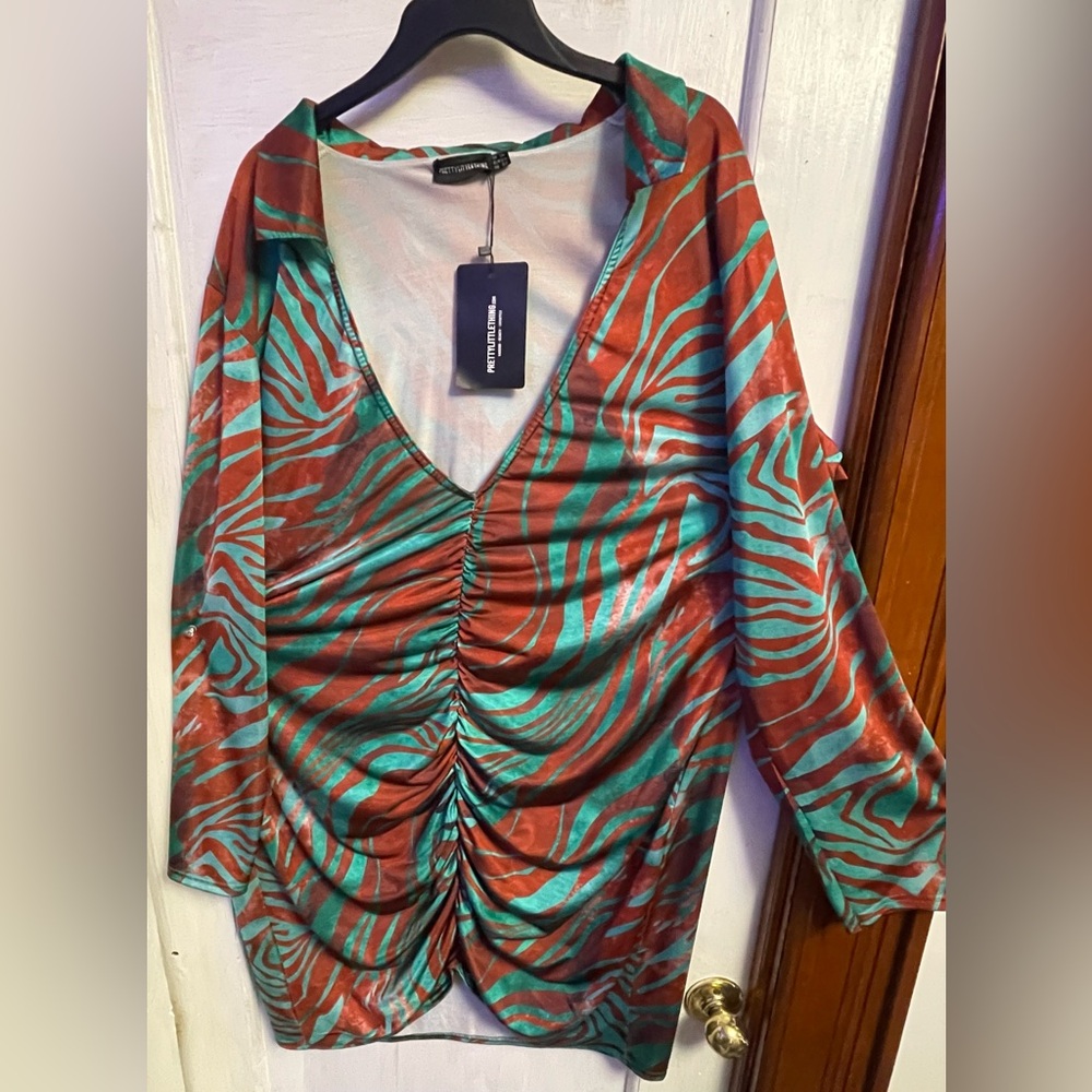 PrettyLittleThing Red and Green Ruched Dress